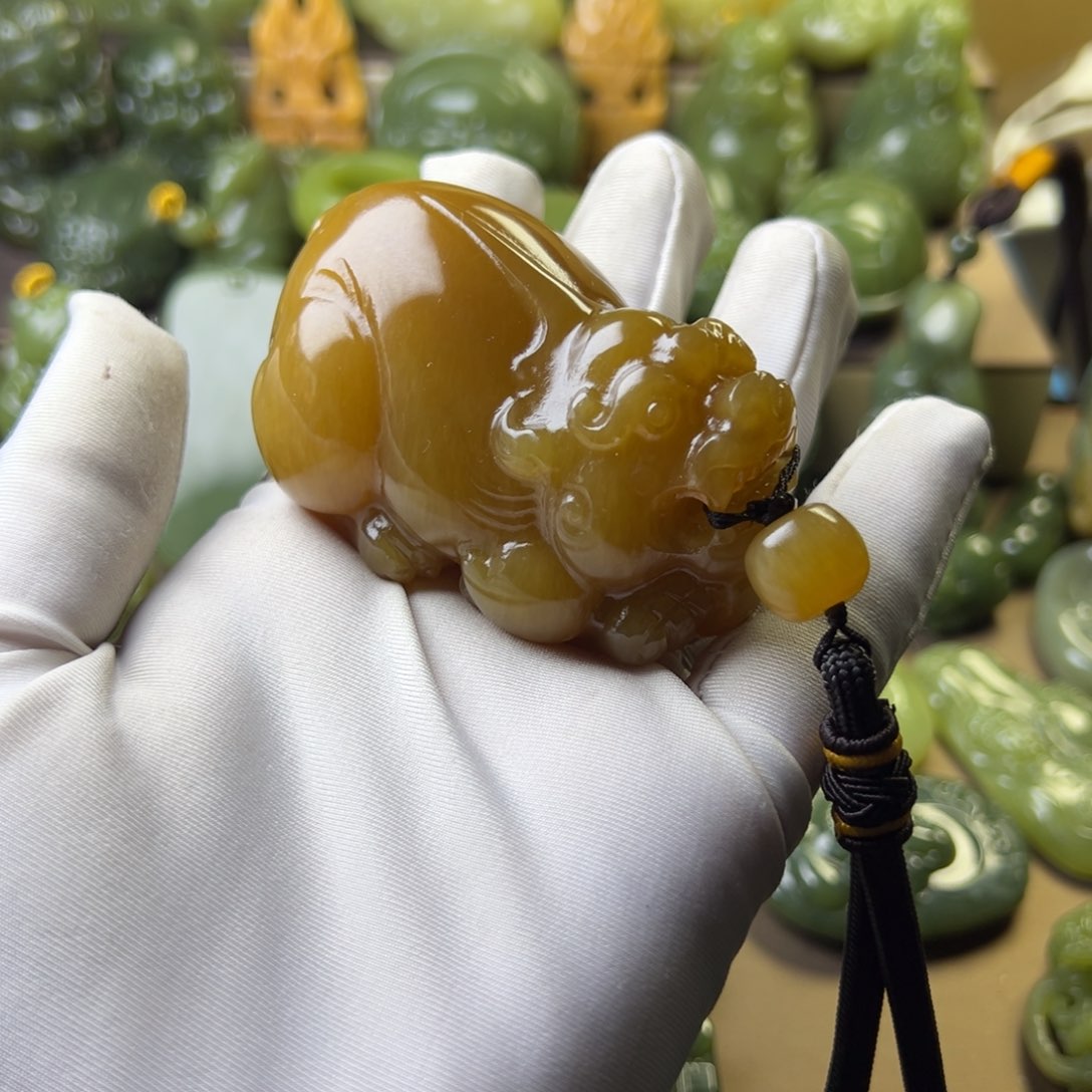 和田玉（糖玉）把件未镶嵌国*