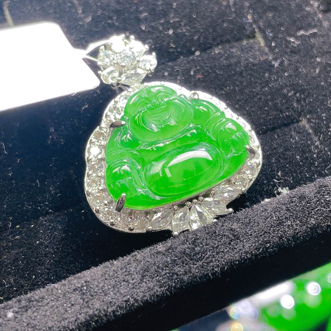 翡翠颈饰未镶嵌37，