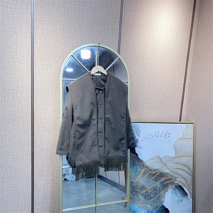 UU743棕色孕妇衣服90-105