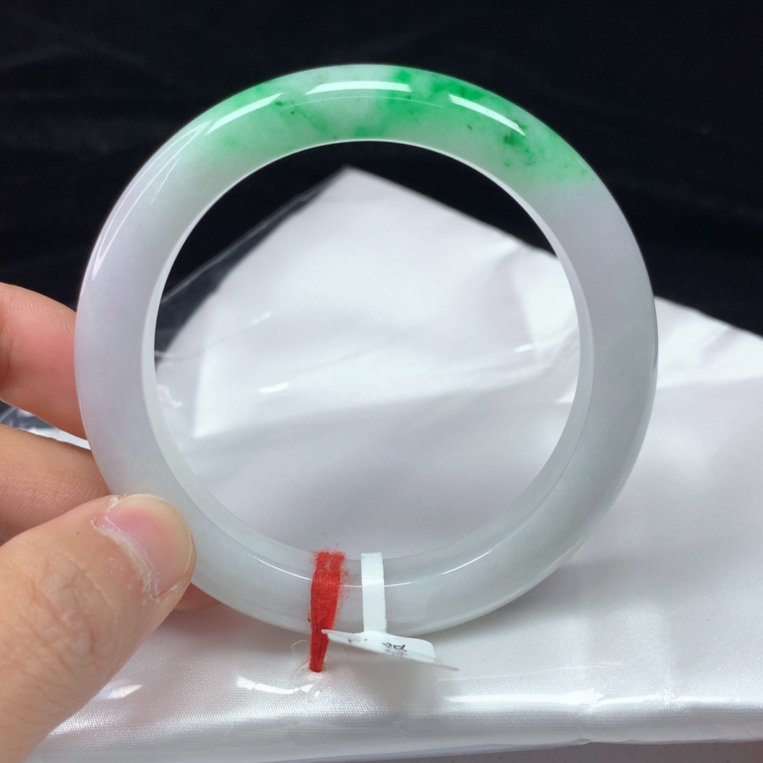 翡翠手镯（圆镯）未镶嵌58.3