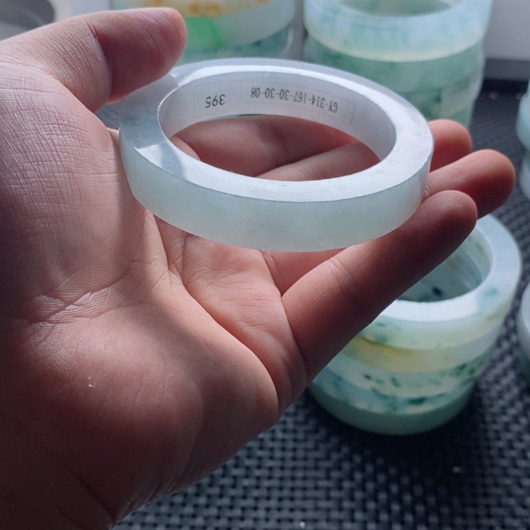 面***疯未镶嵌A货定制翡翠