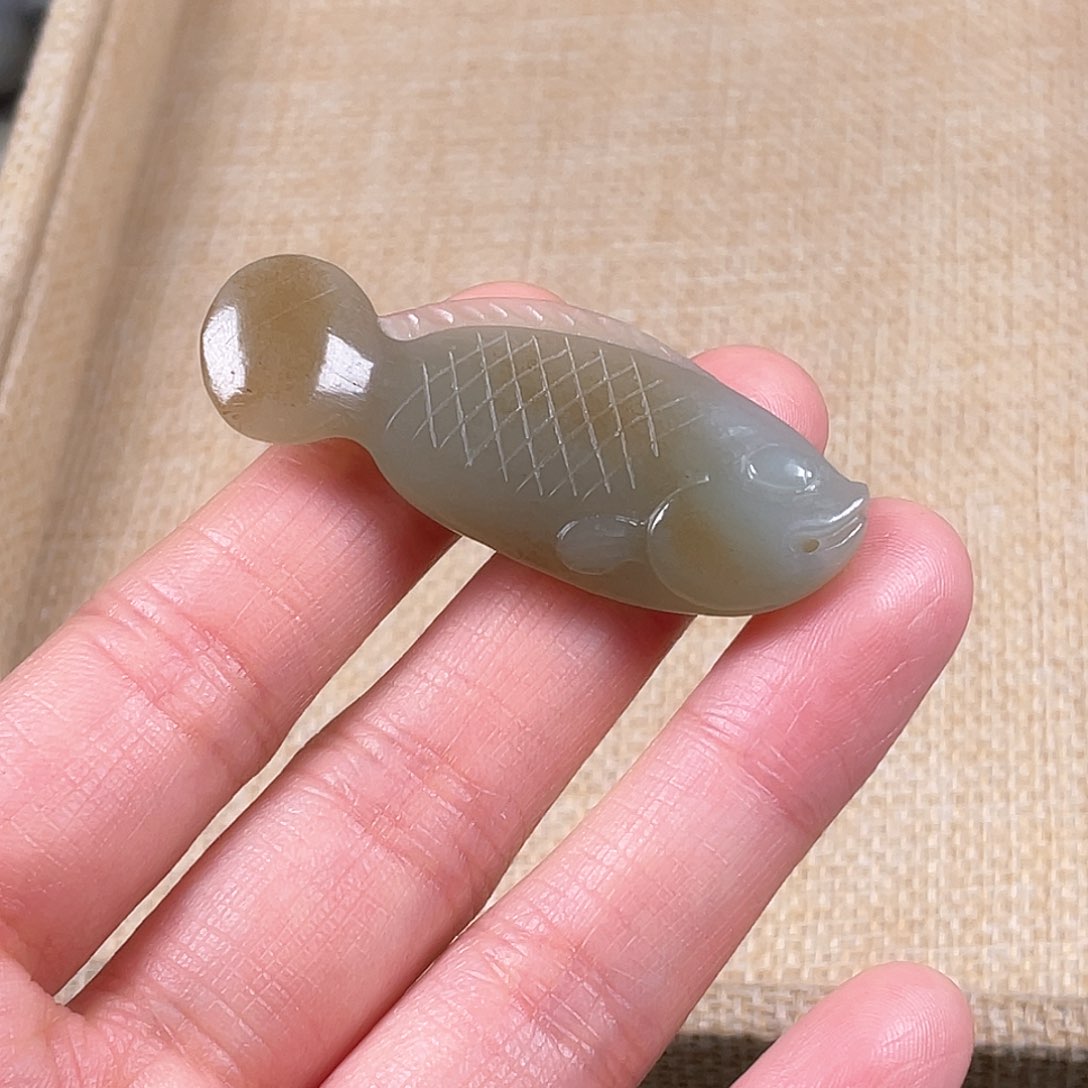 和田玉（糖玉）颈饰未镶嵌