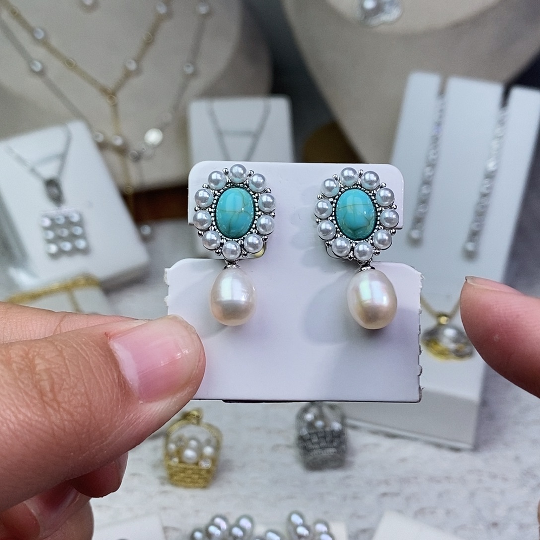 淡水珍珠银S925镶嵌耳饰