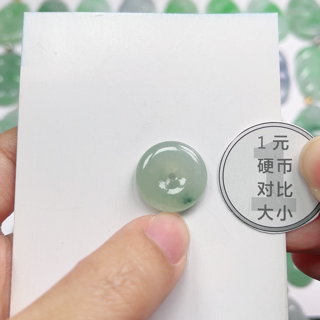 翡翠挂件未镶嵌四会天然A货翡翠