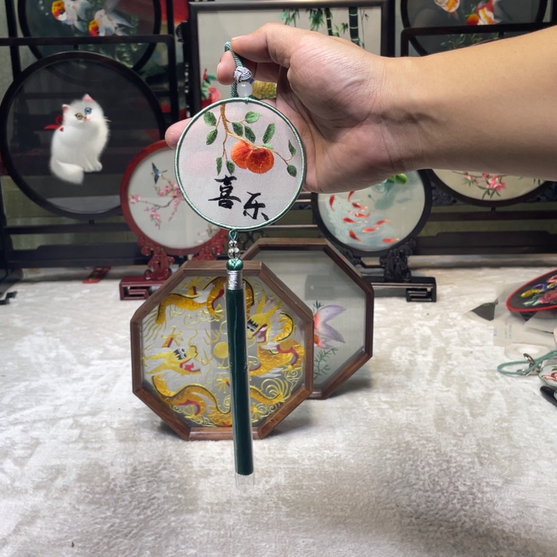 刺绣非遗传承摆件