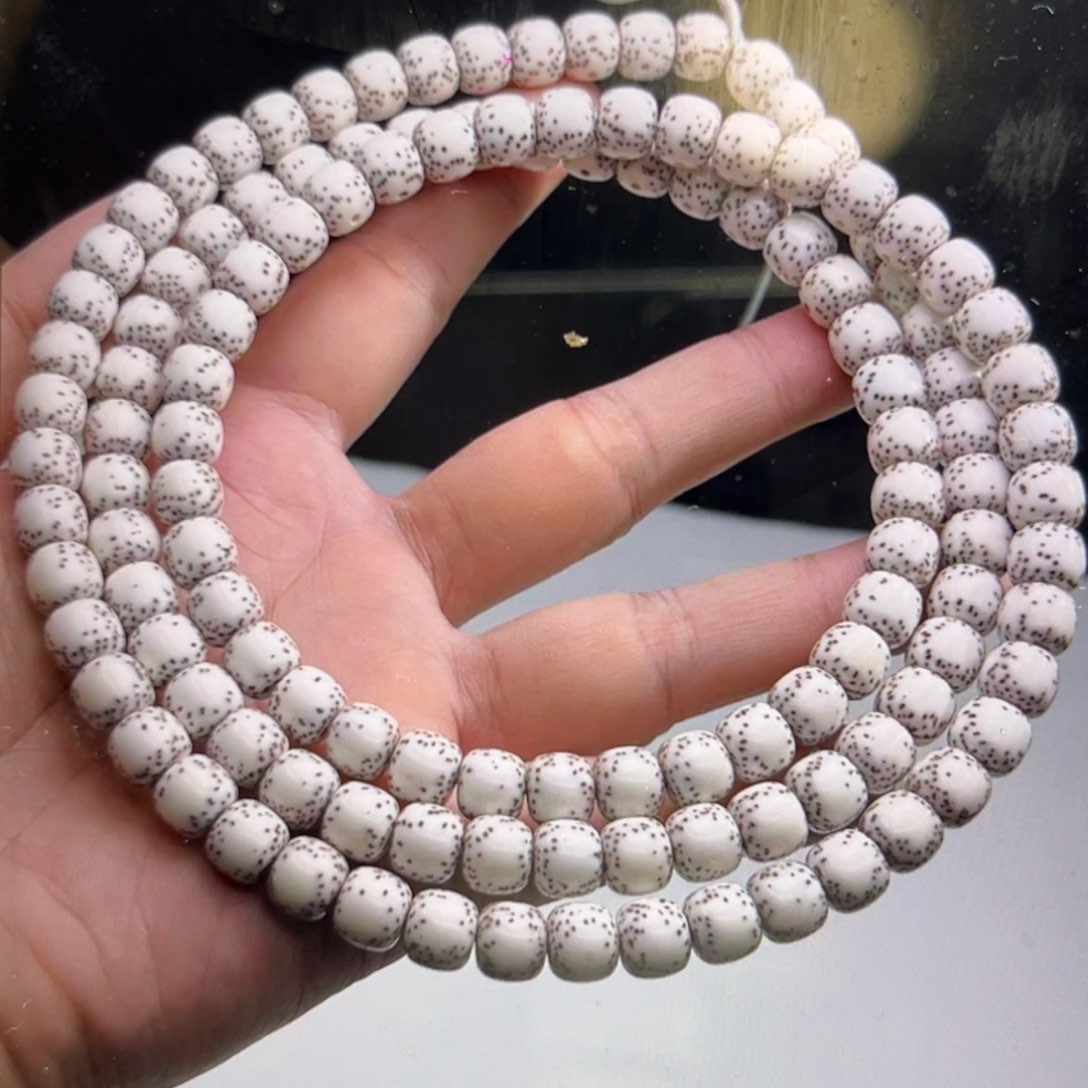 星月菩提手串闲****宋9-8……