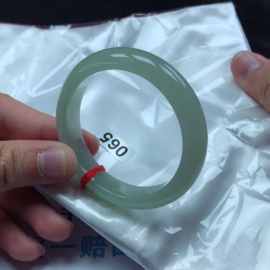 翡翠手镯未镶嵌51正圈