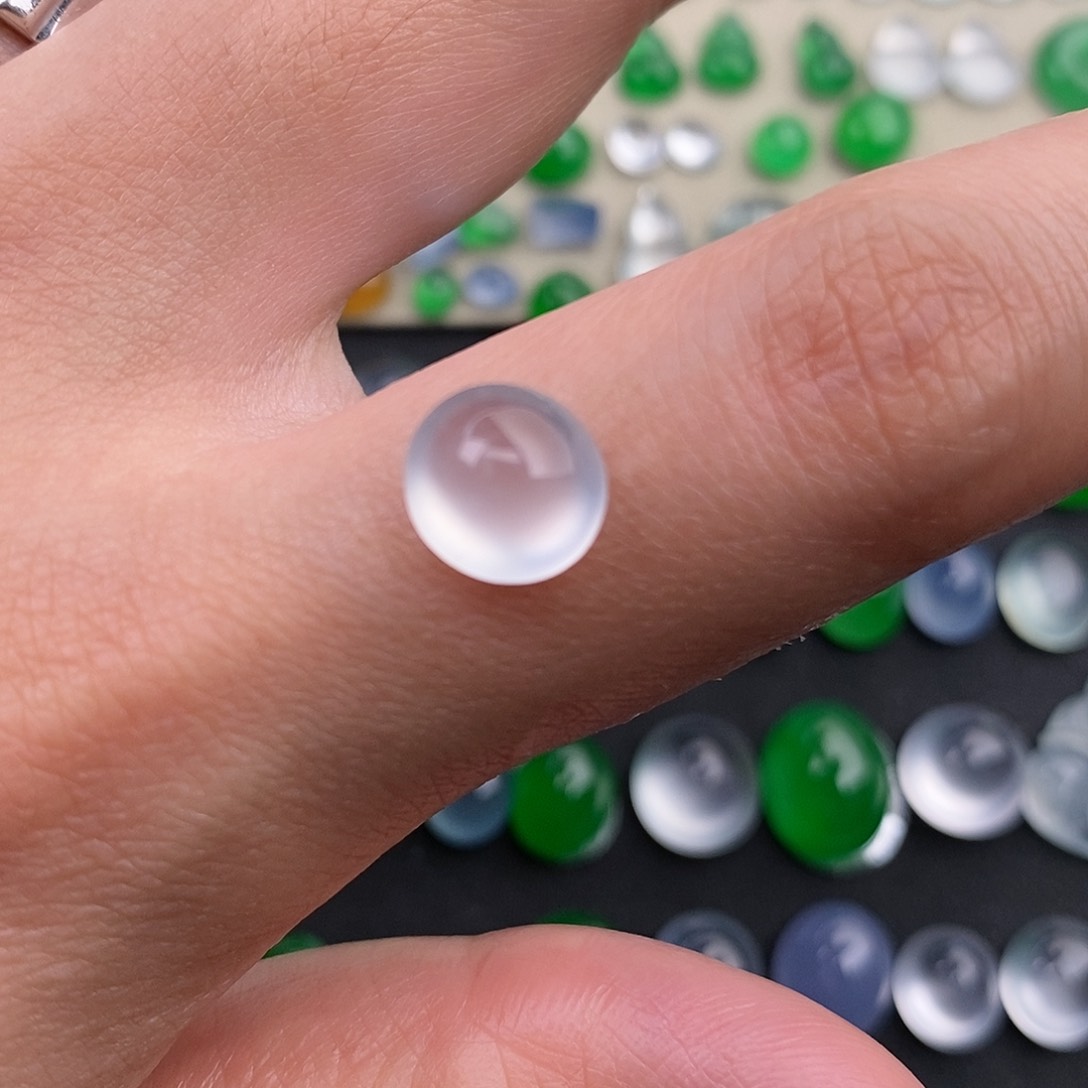 定制翡翠未镶嵌翡翠