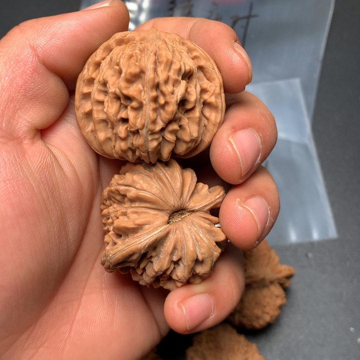 文玩核桃把件42四座楼63