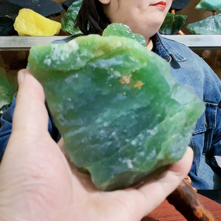 蛇纹石玉原石未镶嵌