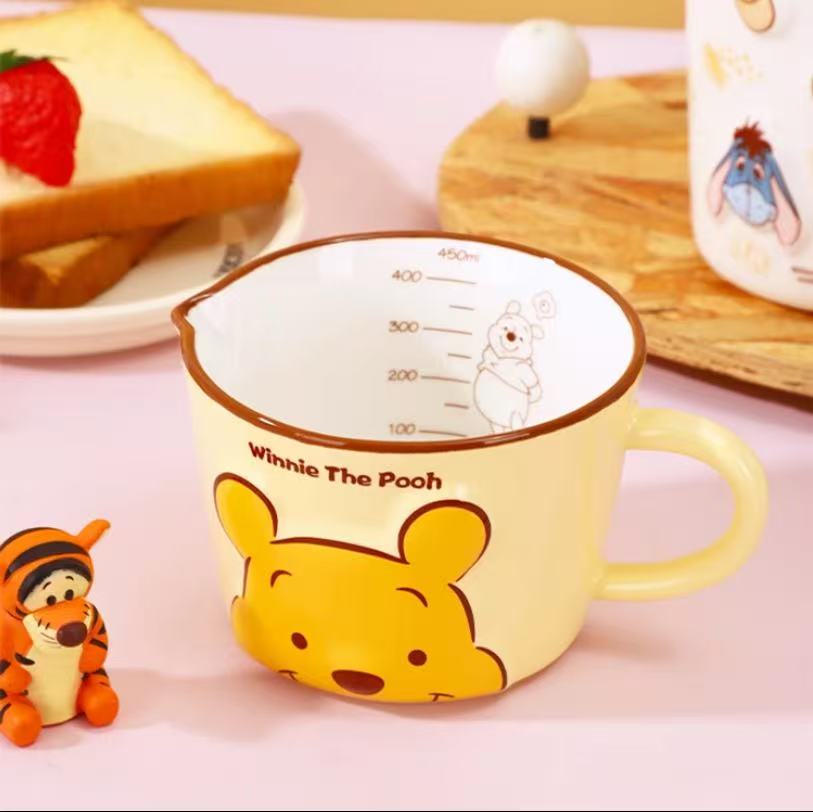 【旭业老张】迪士尼正版维尼熊浮雕陶瓷量杯陶瓷杯杯子水杯马克杯