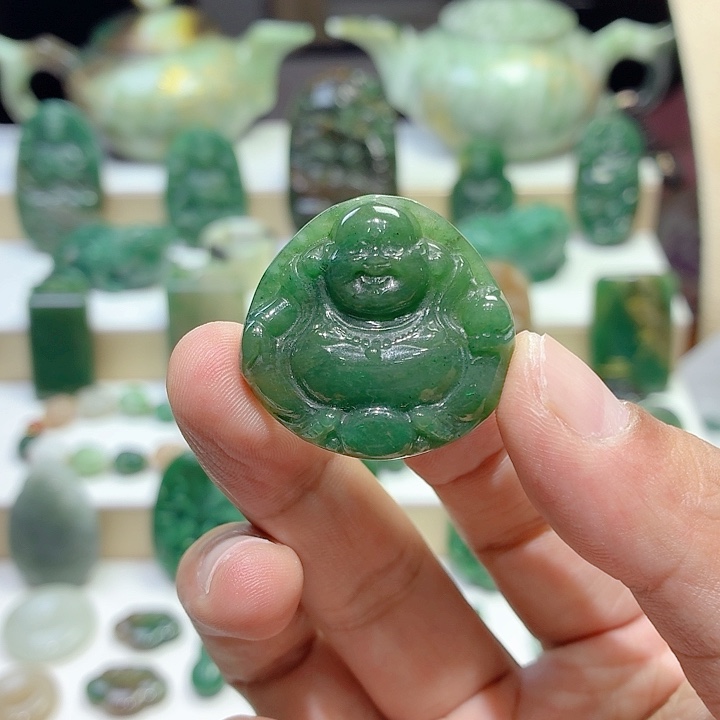 未镶嵌独山玉颈饰