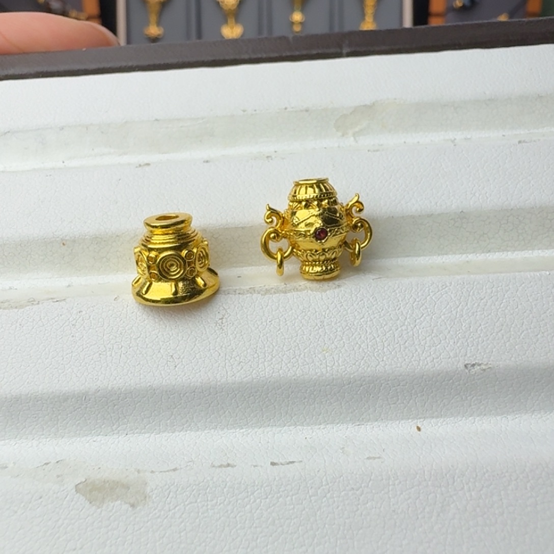 T***.足银合成立方氧化锆宝瓶背云素