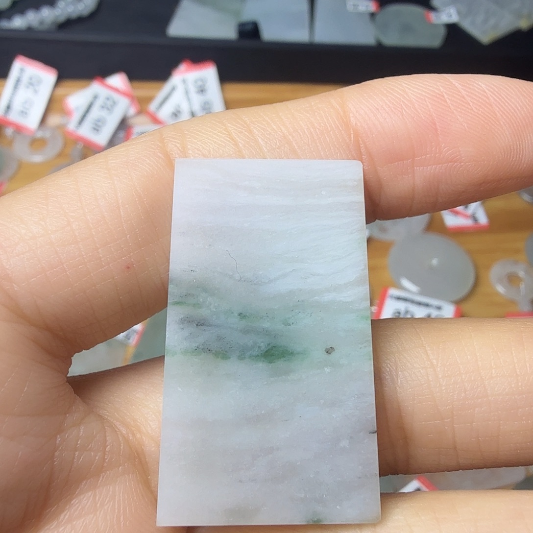 翡翠未镶嵌颈饰天然缅甸翡翠A货