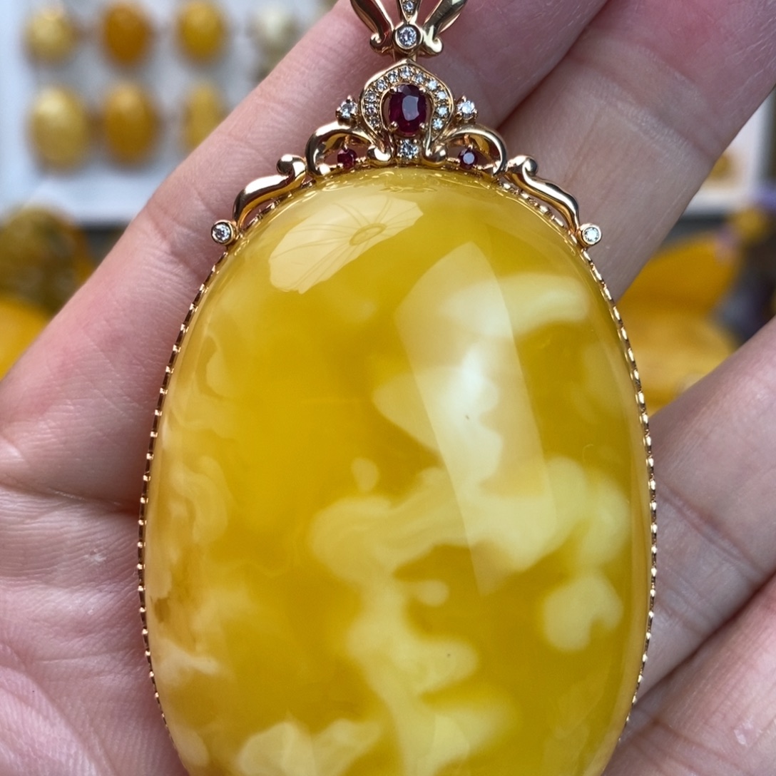 18K金镶嵌琥珀吊坠(不含链)蜜蜡吊坠