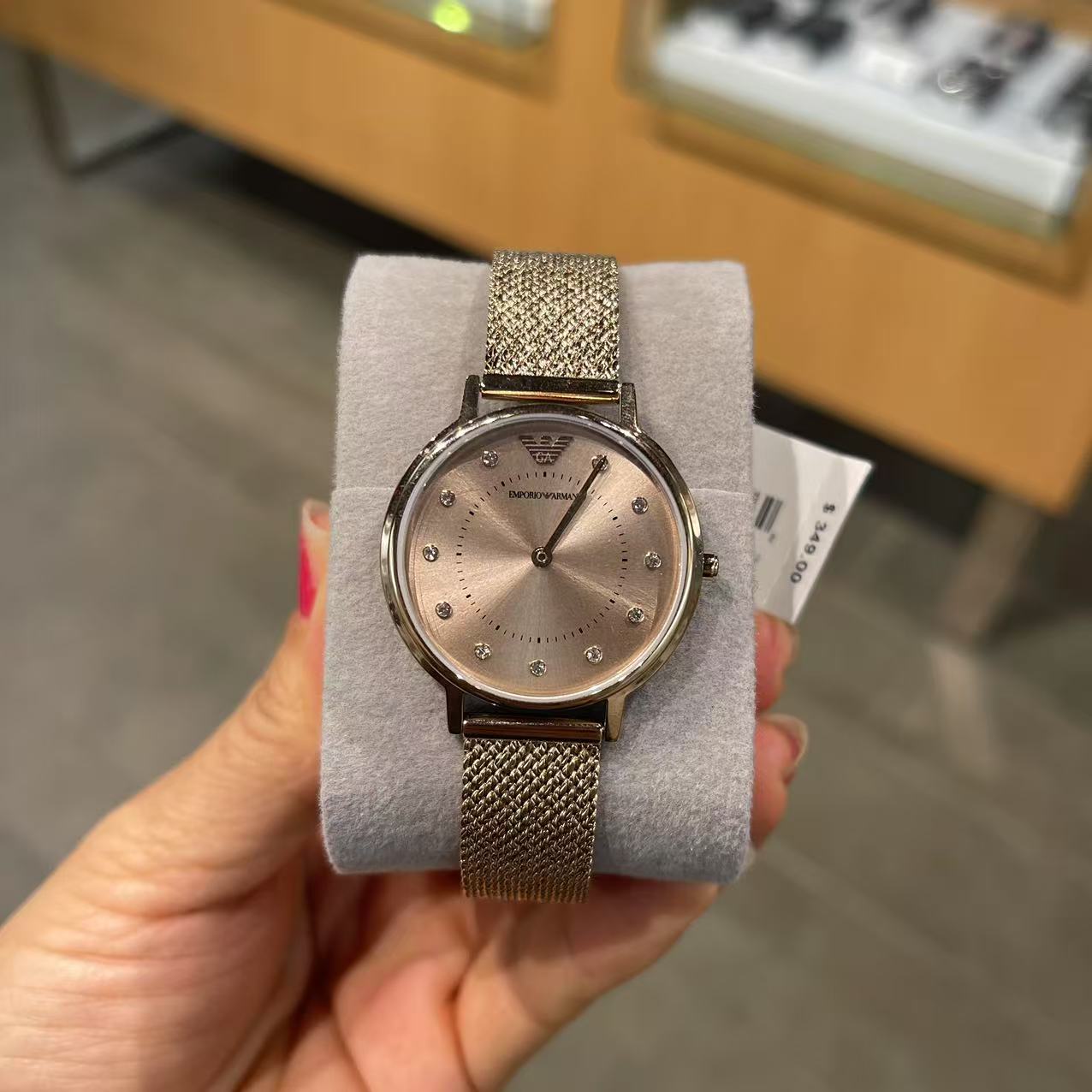 Emporio Armani安普里奥.阿玛尼女士石英表表盘32MM 