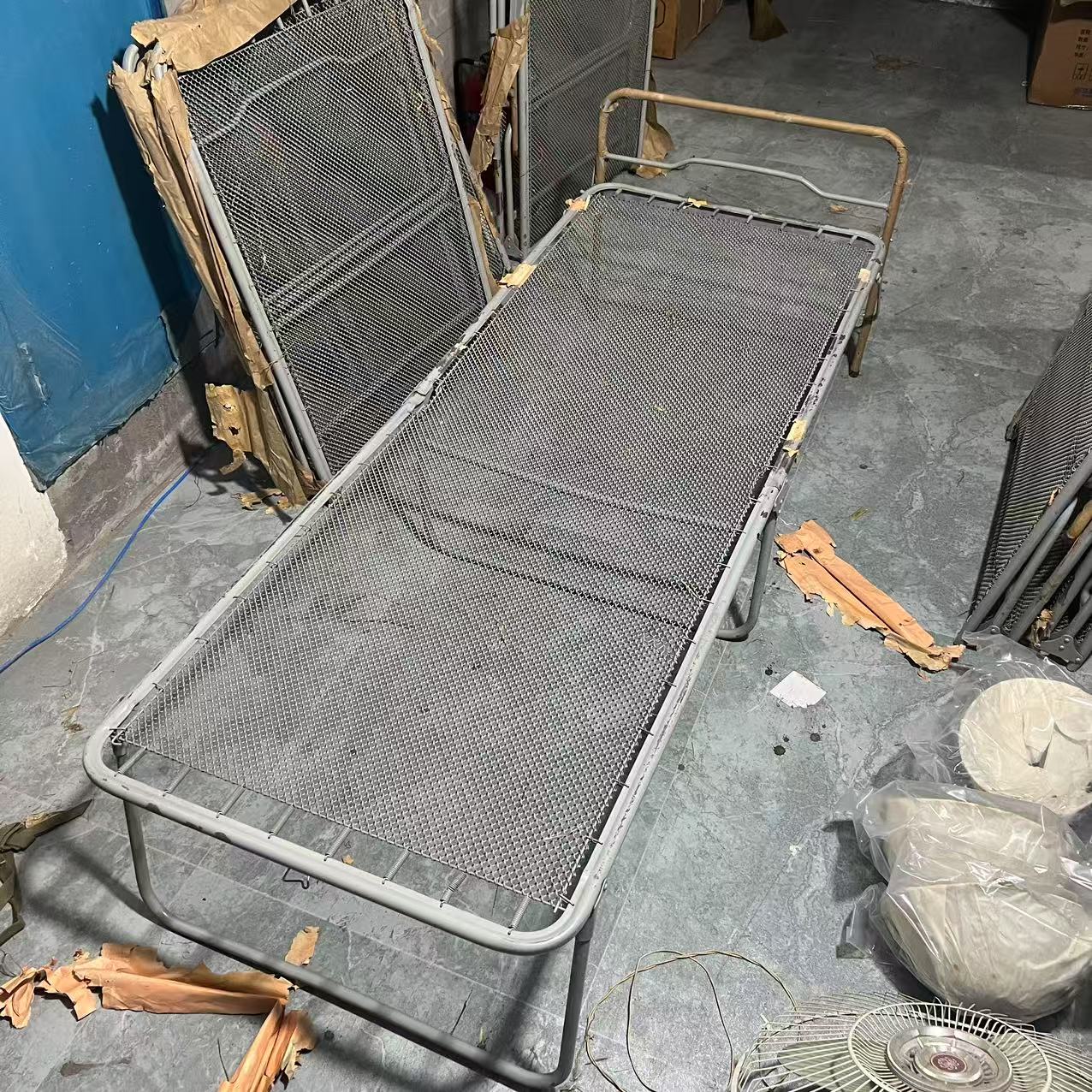 正品银色铁制弹簧折叠床
