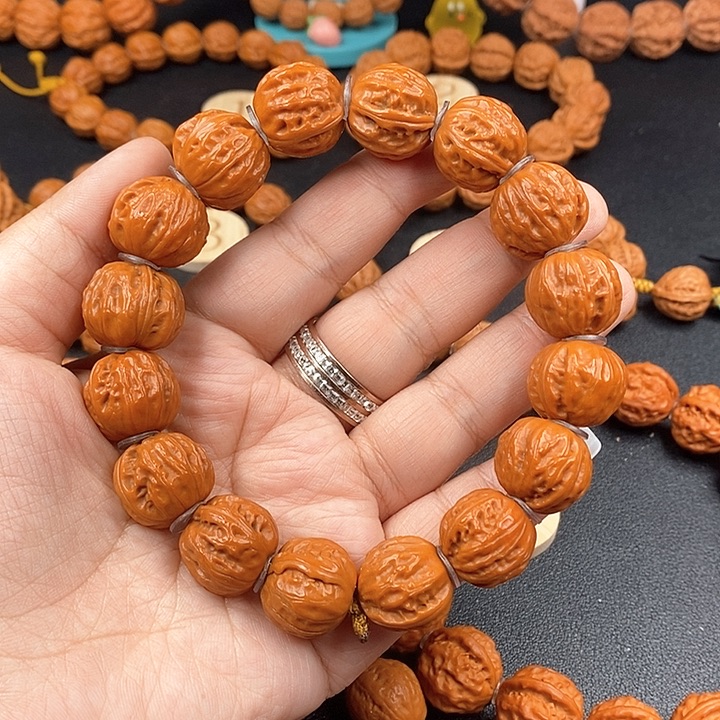 文玩核桃手串树王八棱手串