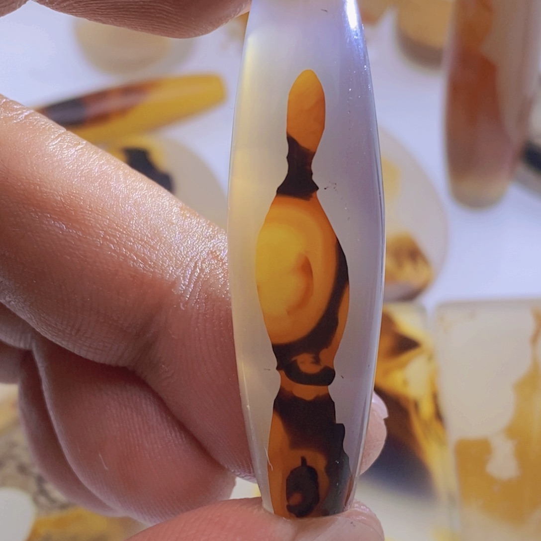 玛瑙/玉髓颈饰未镶嵌