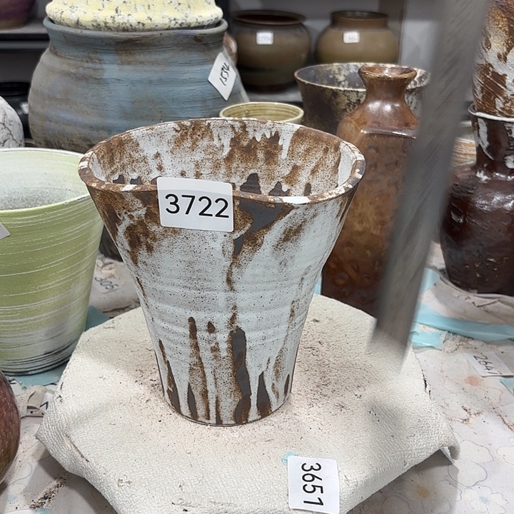 摆件高17，口15.5，有孔3722