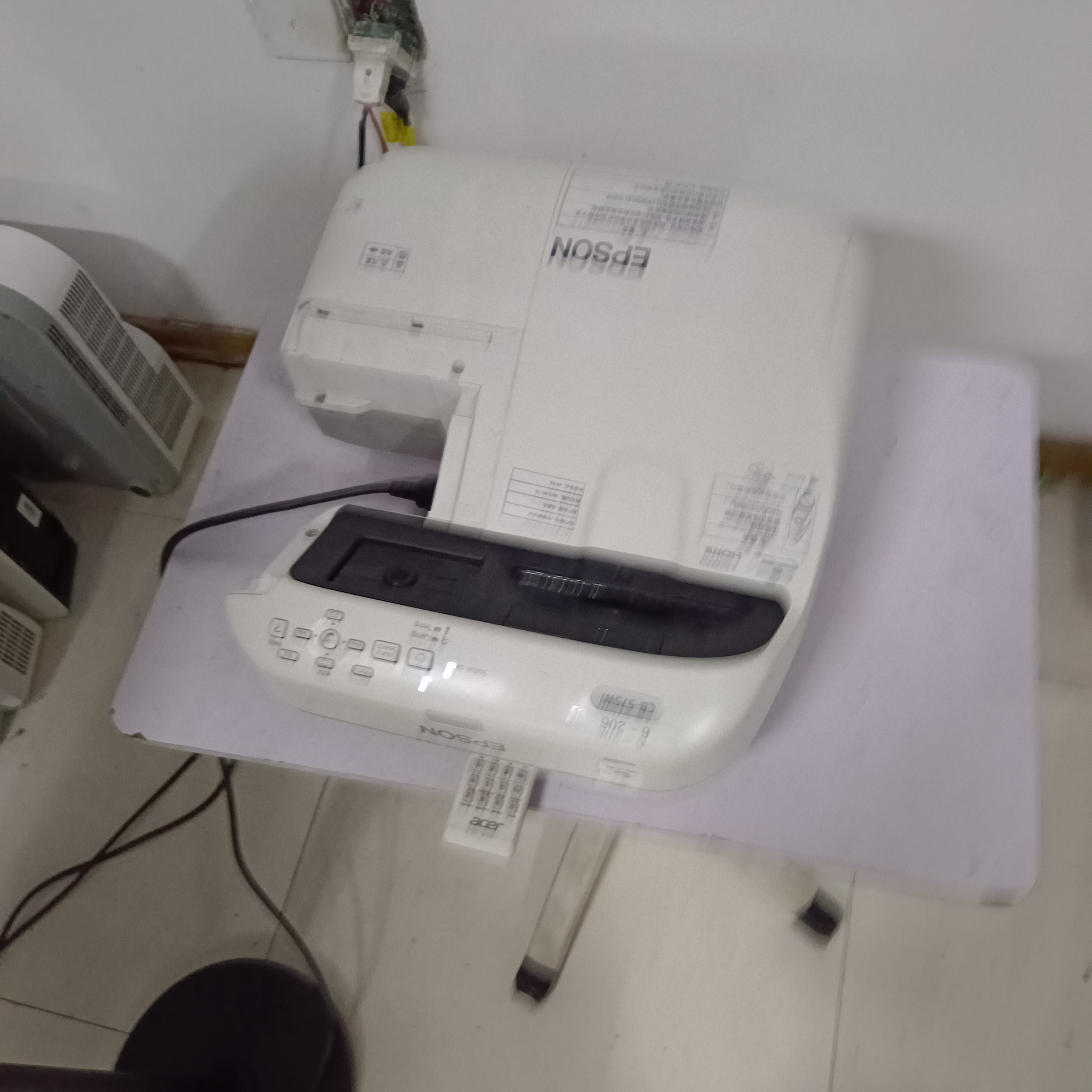 8新 Epson/爱普生 二手爱普生投影仪运费自理