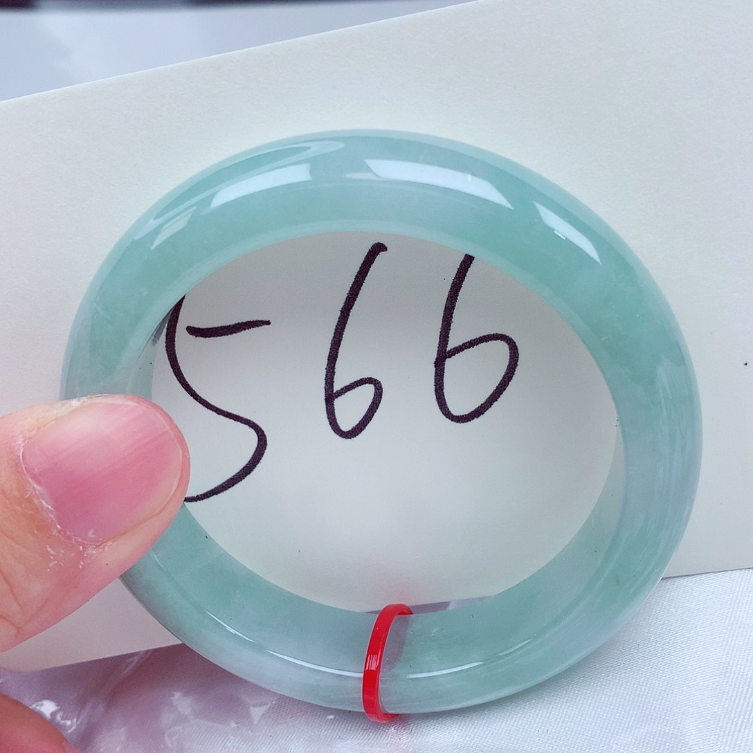 翡翠未镶嵌手镯翡翠