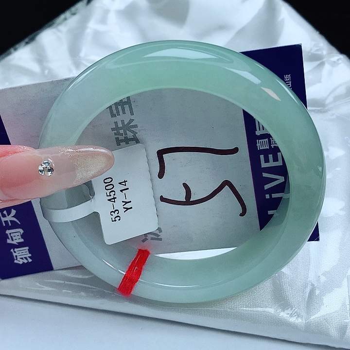 翡翠手镯未镶嵌缅甸天然a货翡翠手镯