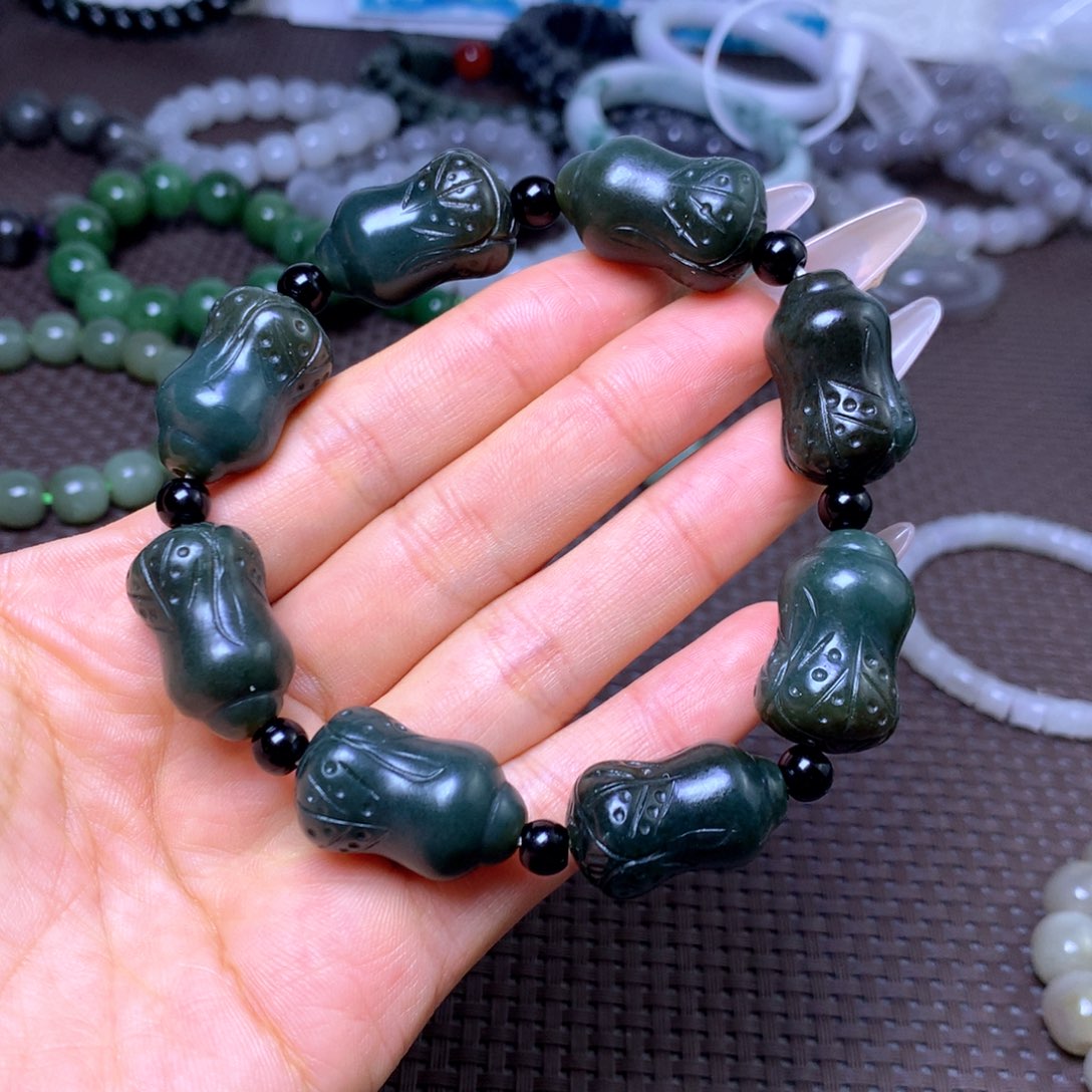 和田玉未镶嵌手串