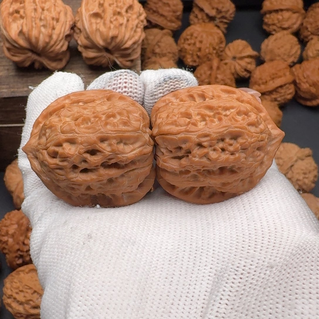 文玩核桃吊坠朱***常34野生4620