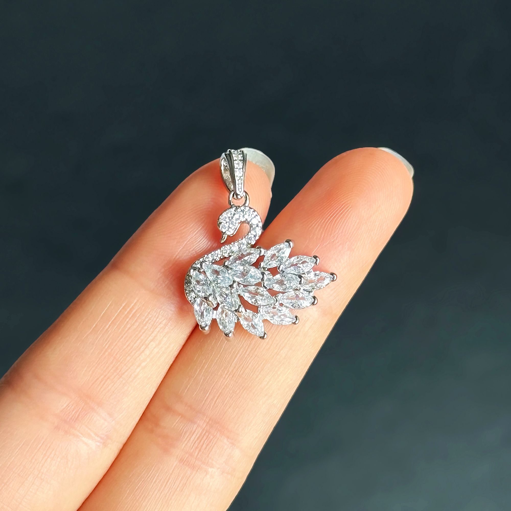 矿区高定-典藏轻奢-白色天鹅-吊坠-L621