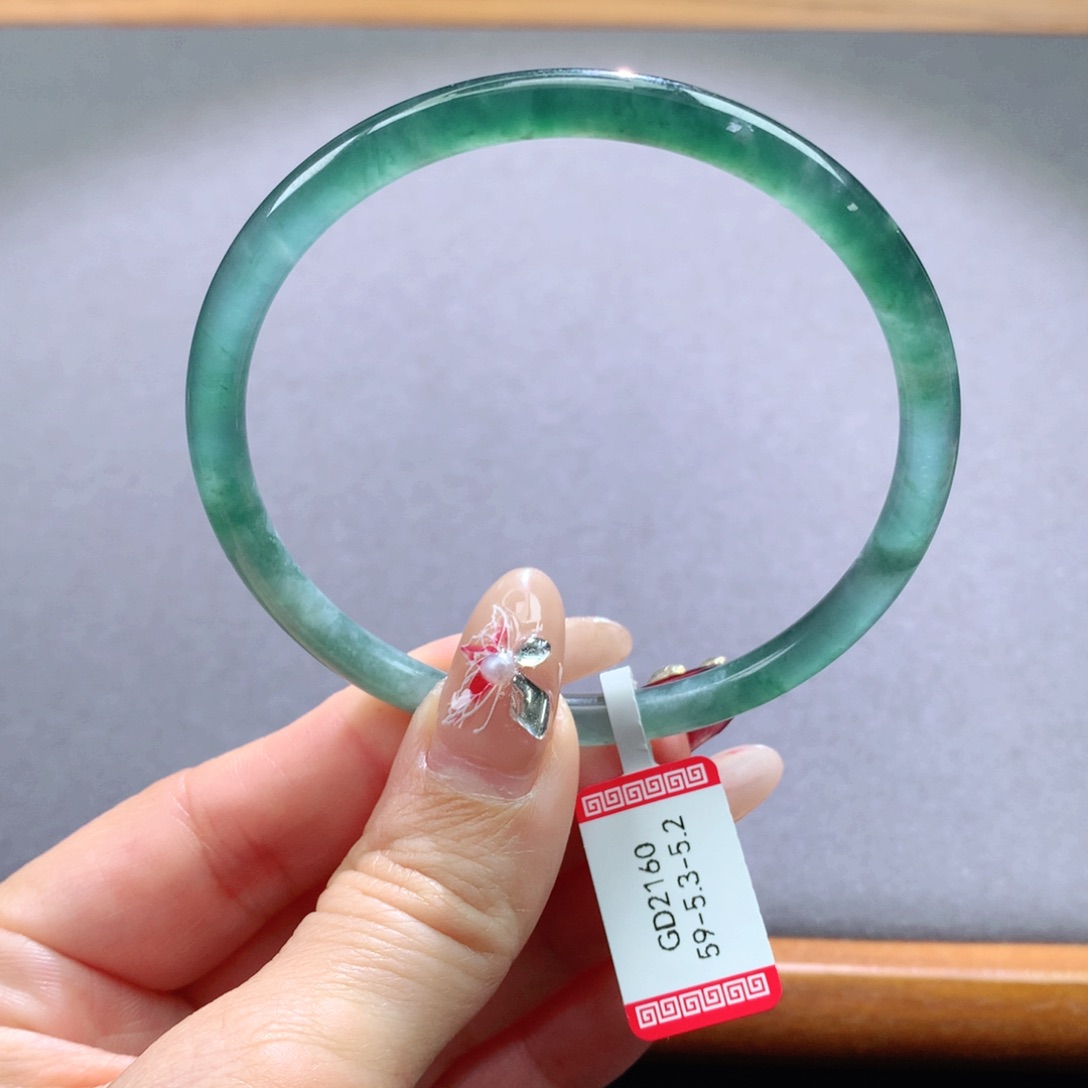 翡翠手镯未镶嵌天然翡翠手镯叮当镯