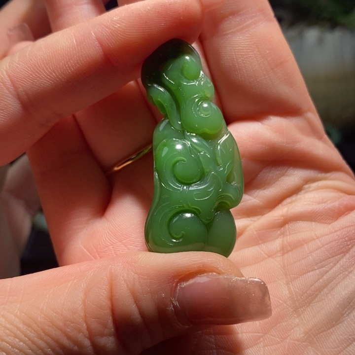 和田玉（碧玉）颈饰未镶嵌