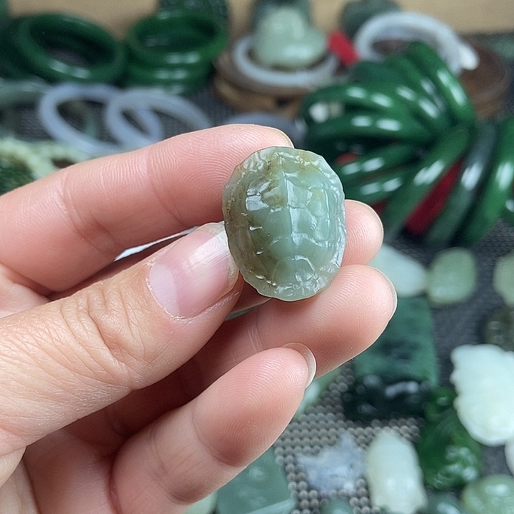 和田玉（糖玉）未镶嵌颈饰