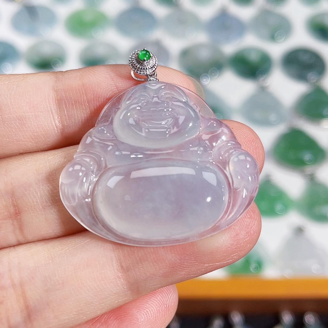 颈饰18K金镶嵌翡翠吊坠