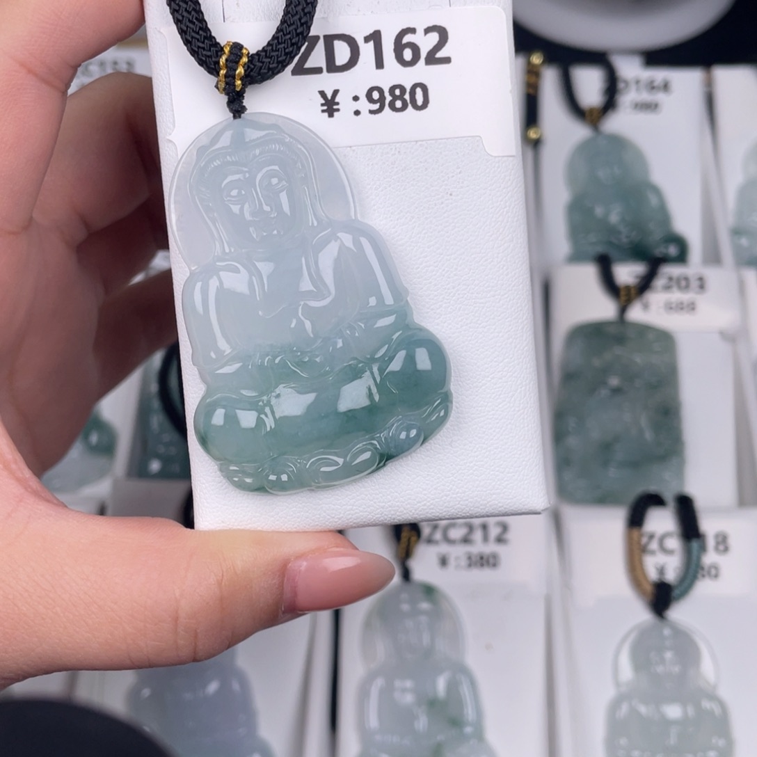 翡翠未镶嵌颈饰zd162