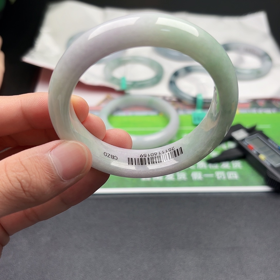 翡翠未镶嵌手镯5758x3 47