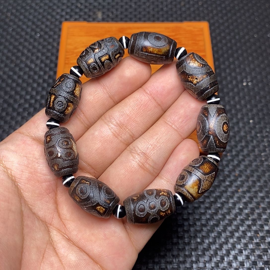 随***飘玛瑙/玉髓未镶嵌手链