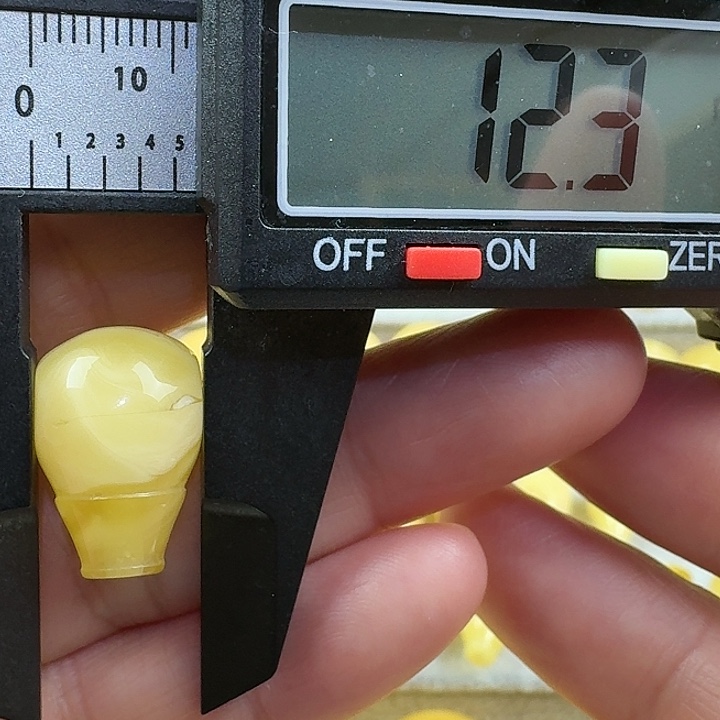 蜜蜡未镶嵌裸石21杂