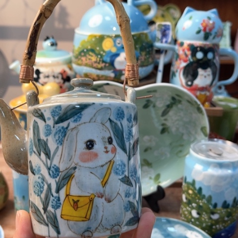 炉景德镇釉下手绘陶瓷 