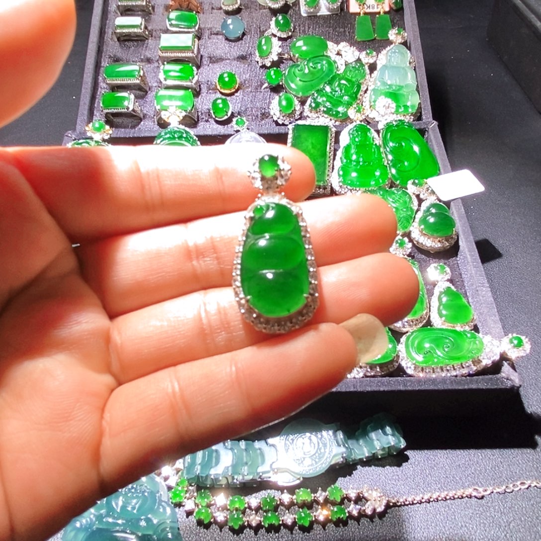 翡翠银S925镶嵌吊坠(赠链)A货翡翠9