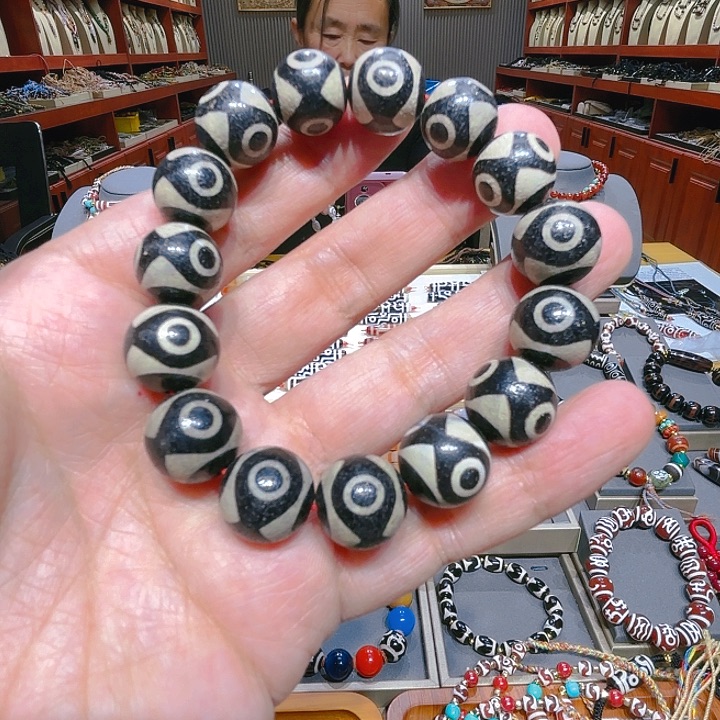 未镶嵌玛瑙/玉髓珠宝奇石