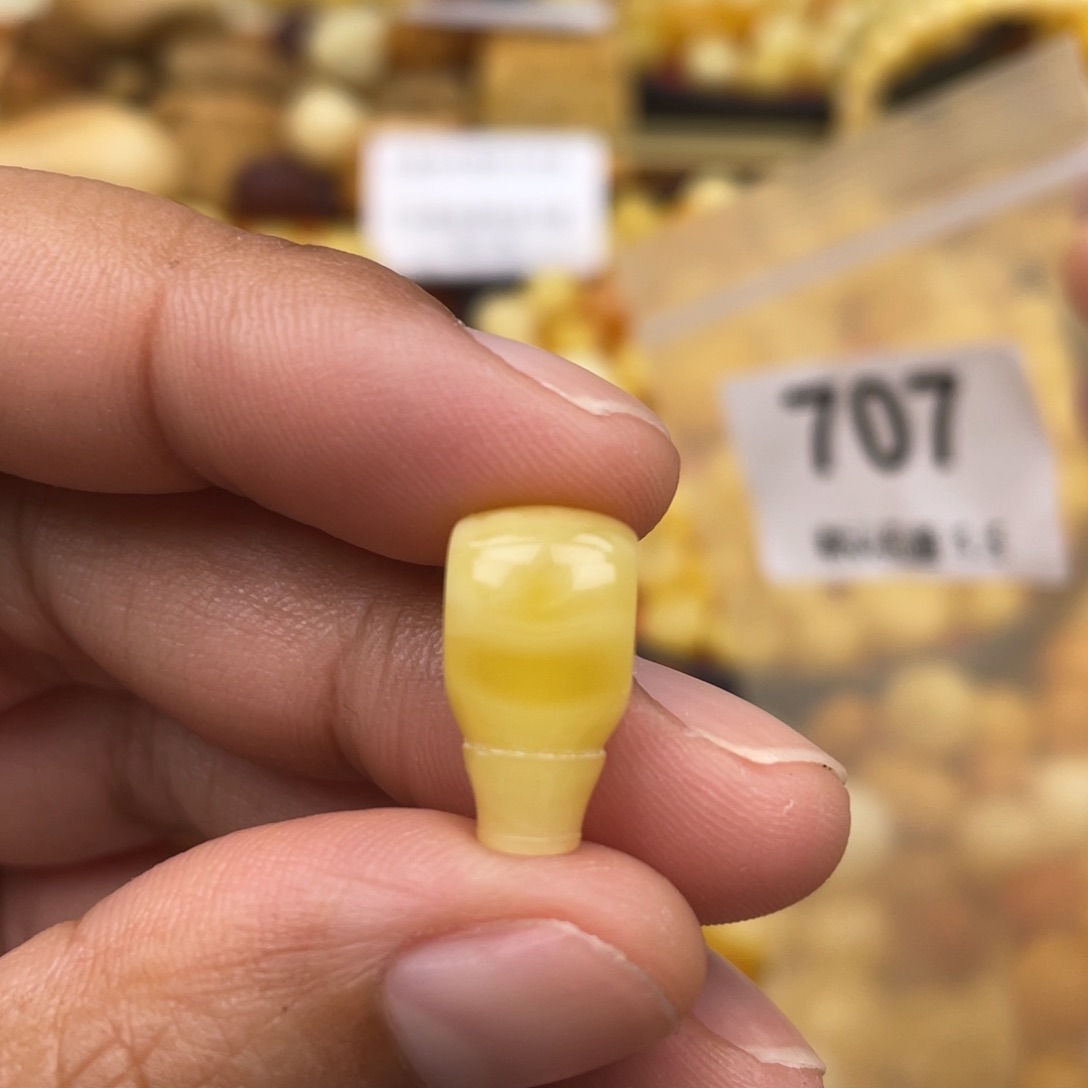 蜜蜡珠宝奇石未镶嵌9.2