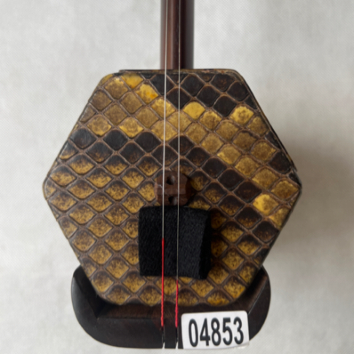 苏州 吕卫利 二胡04853号，明清旧料老红木二胡