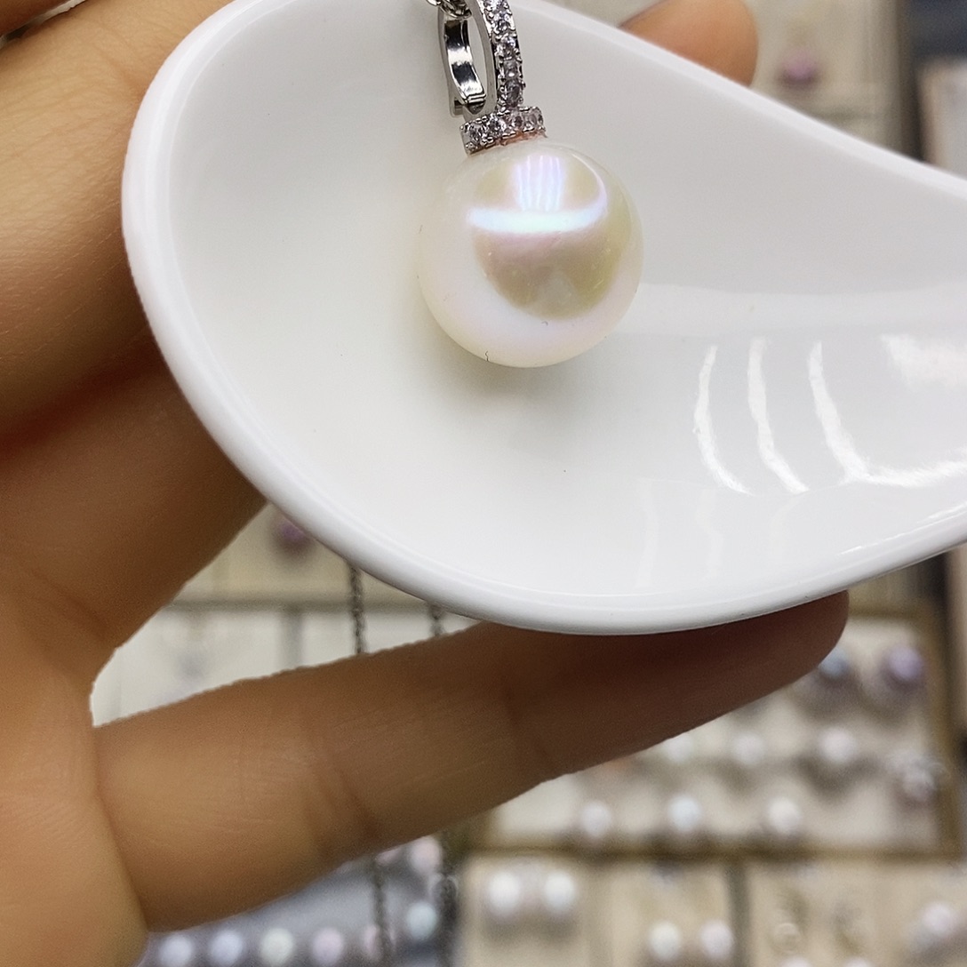 淡水珍珠颈饰合金