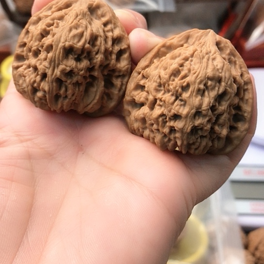 文玩核桃把件飞*南疆石