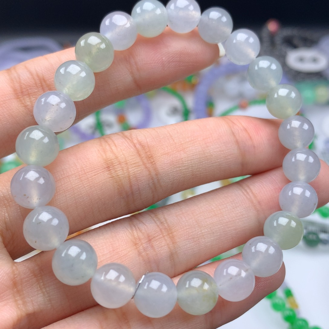 翡翠手链未镶嵌卡