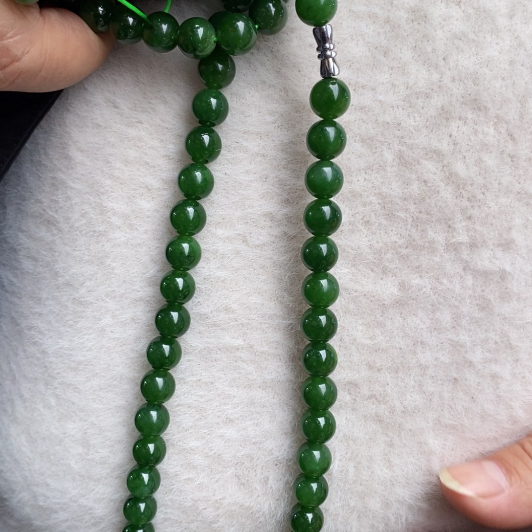 和田玉未镶嵌颈饰多样性拍一发一卡10左右微矿点