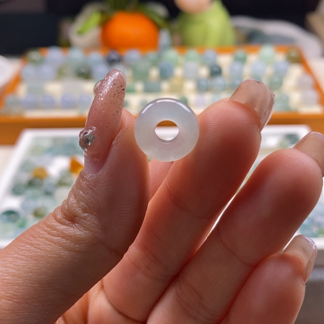 翡翠散珠天然翡翠甜甜圈12.4×4.6