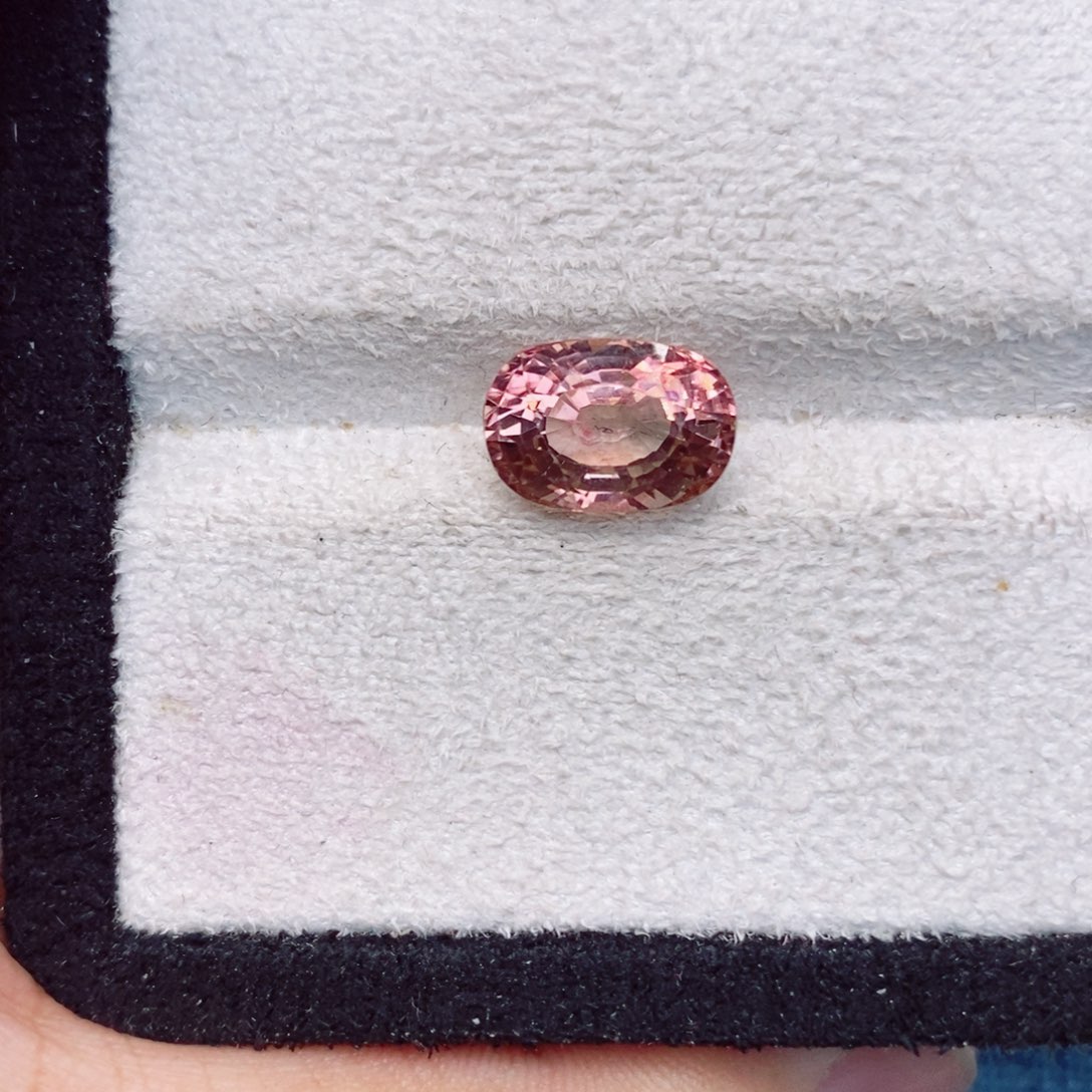 碧玺裸石未镶嵌碧玺5.6克拉