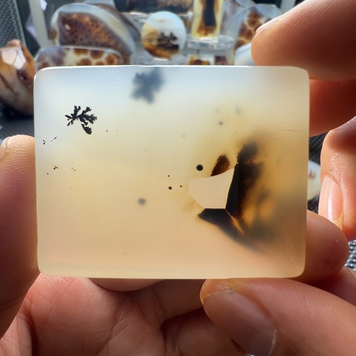 未镶嵌玛瑙/玉髓珠宝奇石